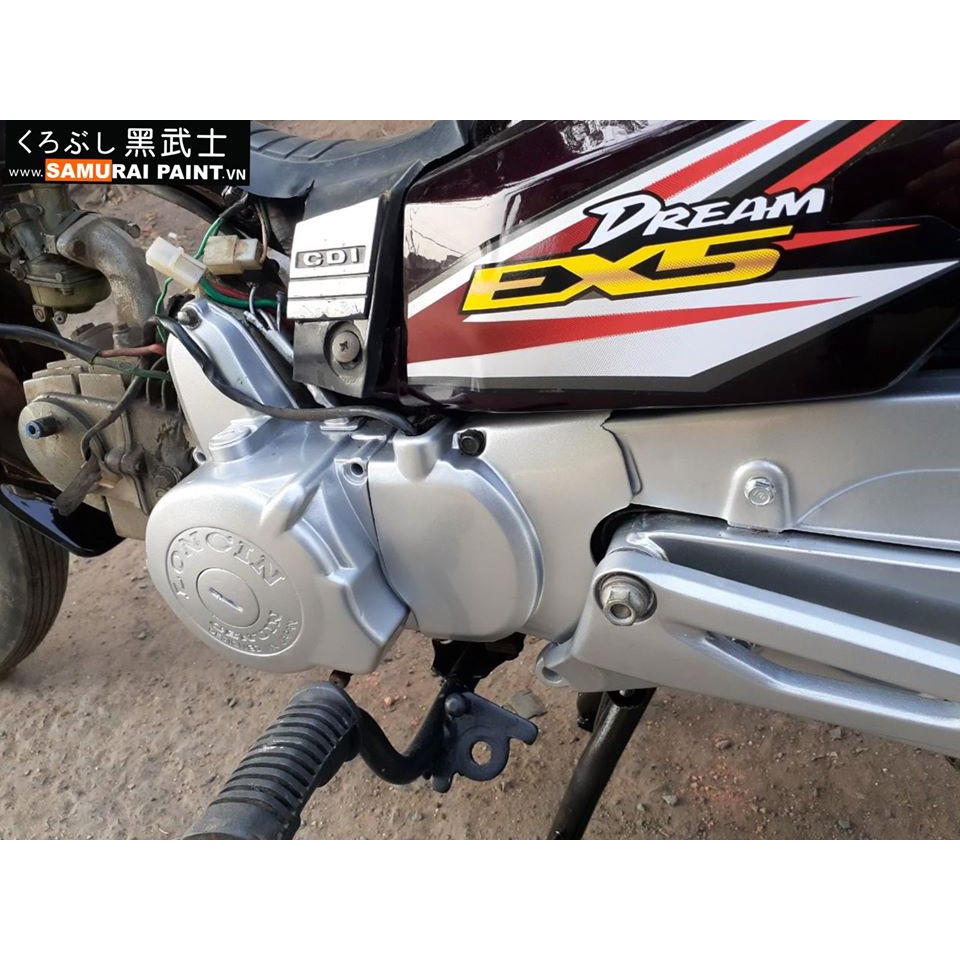 Sơn xịt Samurai màu Bạc nền - 124