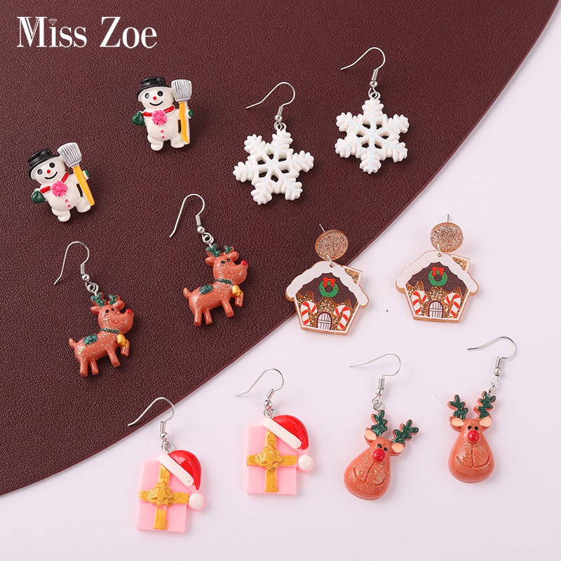 Khuyên tai 20 kiểu dáng tùy chọn phong cách giáng sinh xinh xắn