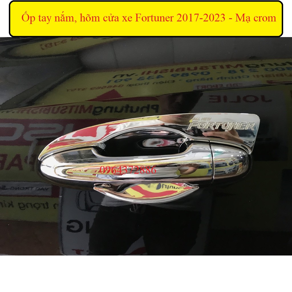 Ốp tay nắm cửa, hõm cửa ô tô Toyota Fortuner 2017- 2023 MẪU MẠ CROM