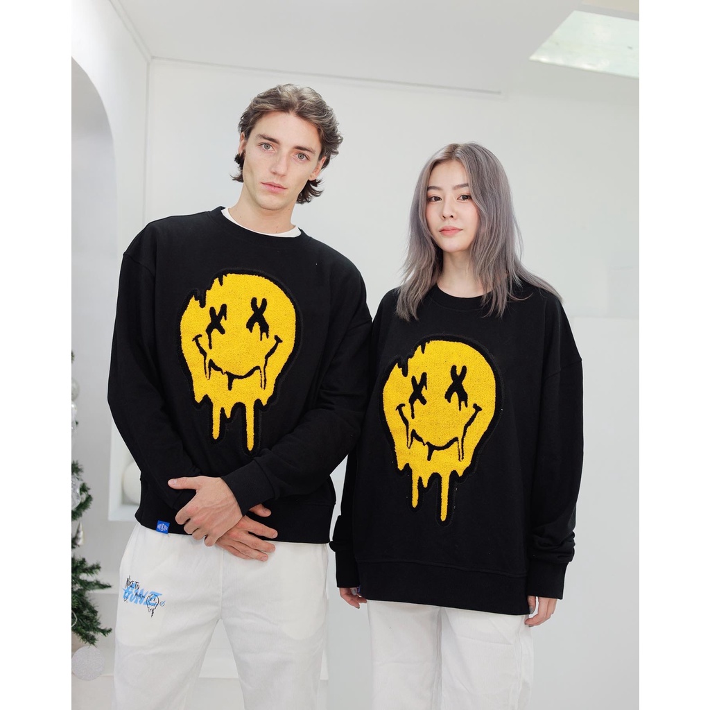 [T] Áo Sweater Giáng Sinh Nỉ Form Rộng Sweater Yellow Face Gonz - Màu Đen | BigBuy360 - bigbuy360.vn