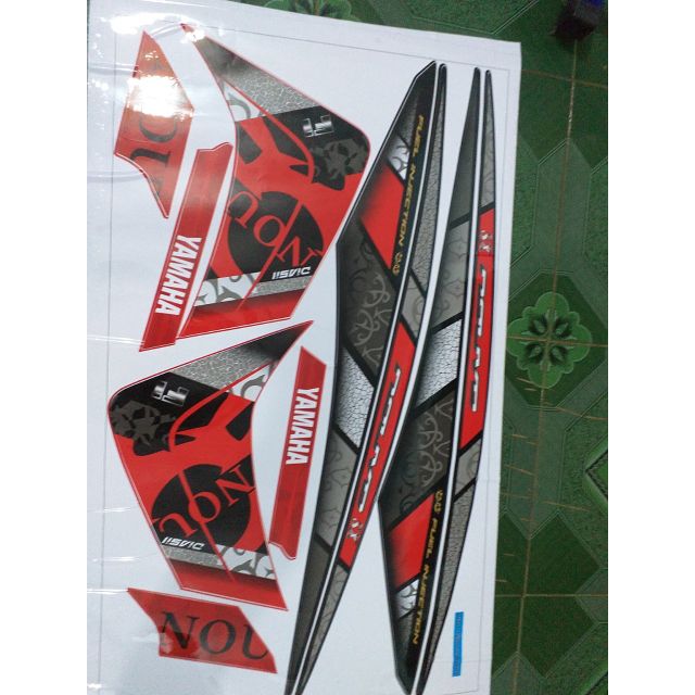 Tem rời dán xe novo5