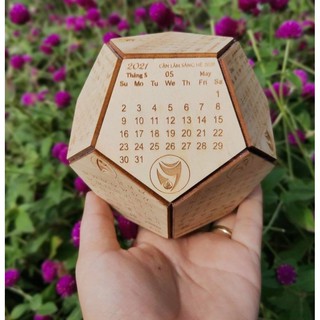 Lịch để bàn 2021 bằng gỗ