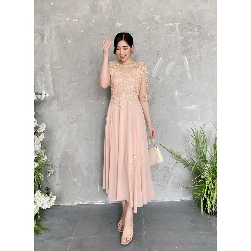 đầm trung niên nữ thiết kế sang trọng phối hoa