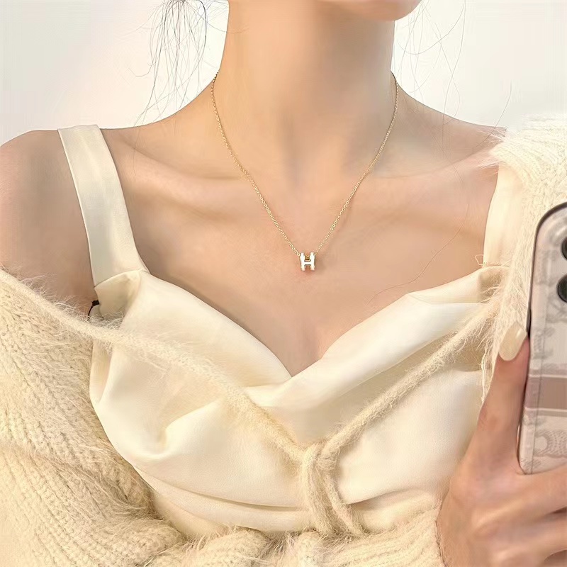 Vòng cổ Hợp Kim Mặt Chữ H Đính Đá Thời Trang