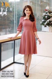 Đầm xoè mí cổ