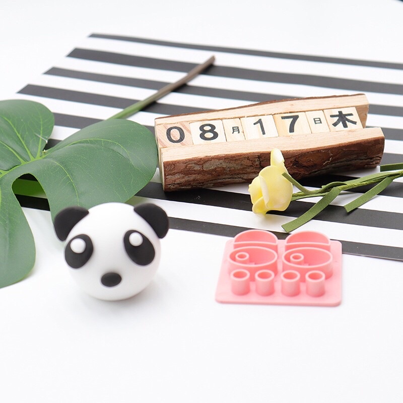 Set 12 mẫu khuôn cắt tạo hình thú cho bánh bao