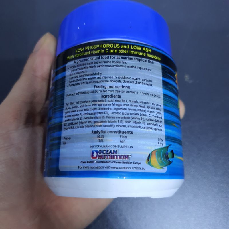 Thức ăn cho cá nước mặn dạng lá OCEAN NUTRITION 32G Formula 1