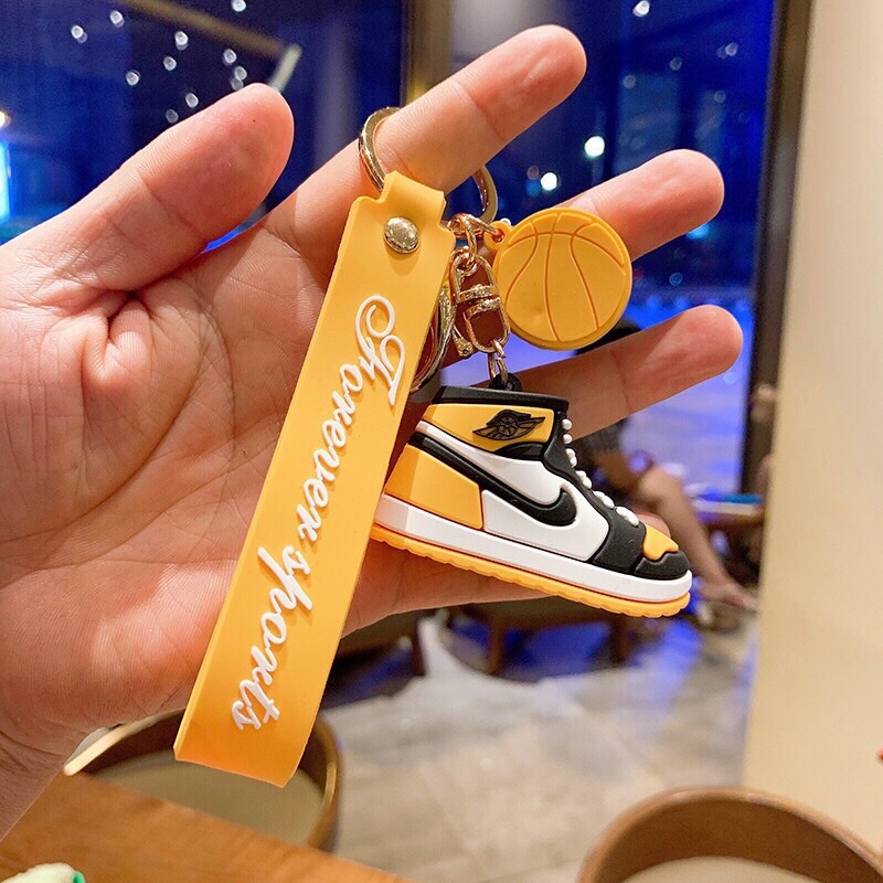 Móc khoá chiếc giầy thể thao