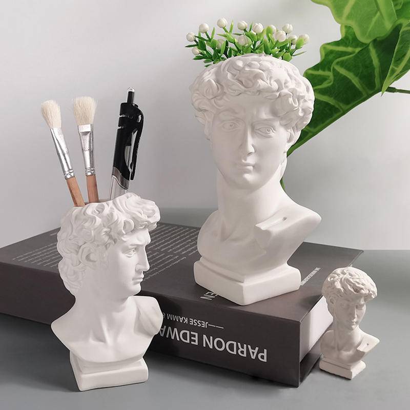 Giá đỡ bút cọ trang điểm hình đầu David Medici bằng Resin