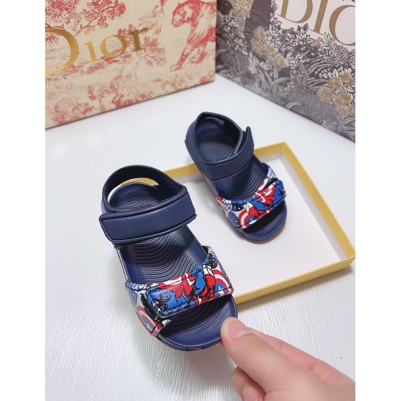 Xăng đan xốp trẻ em