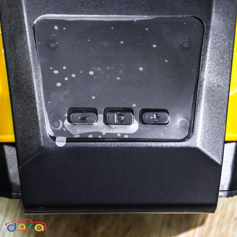 Máy bơm lốp xe ô tô màn hình điện tử Portable Air Compressor