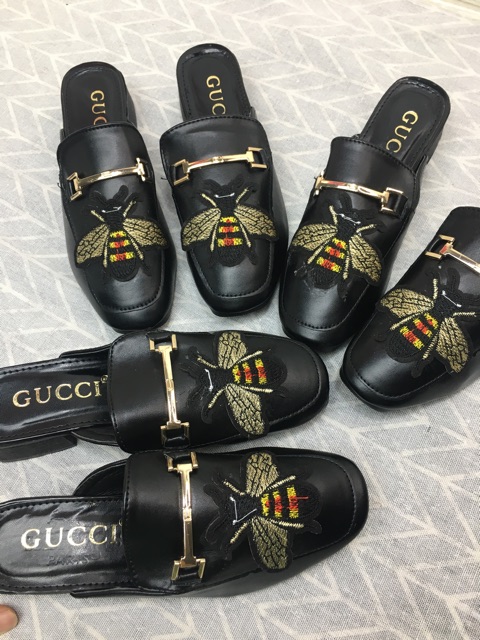 GIÀY SỤC HỌA TIẾT THÊU ONG (khóa ngang) | BigBuy360 - bigbuy360.vn