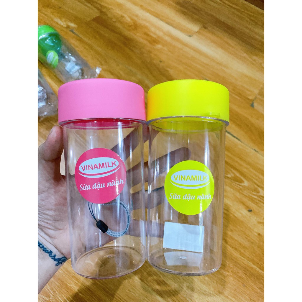 Bình nhựa đựng nước 380ml Quà tặng từ Vinamilk