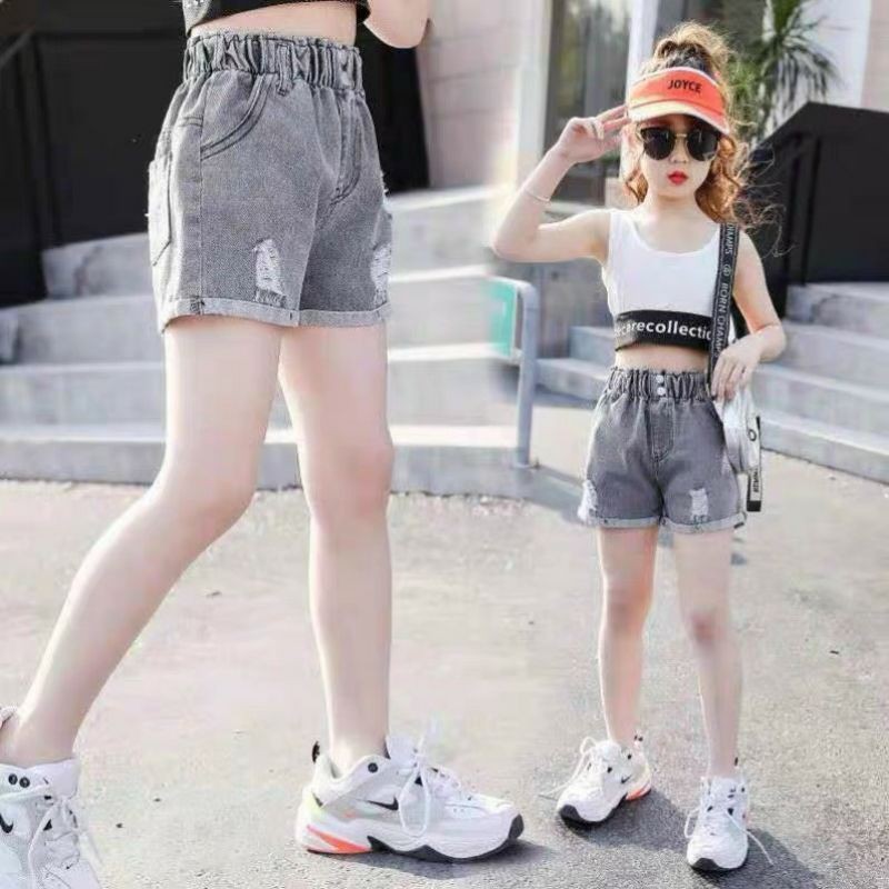 Sét áo croptop kèm quần jeans phong cách cho bé