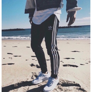 Quần jogger  dày dặn sọc trắng
