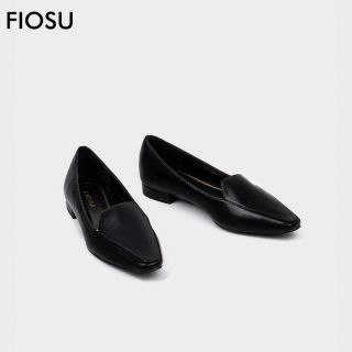 Giày đế bệt mũi vuông, gân đường chỉ F089017