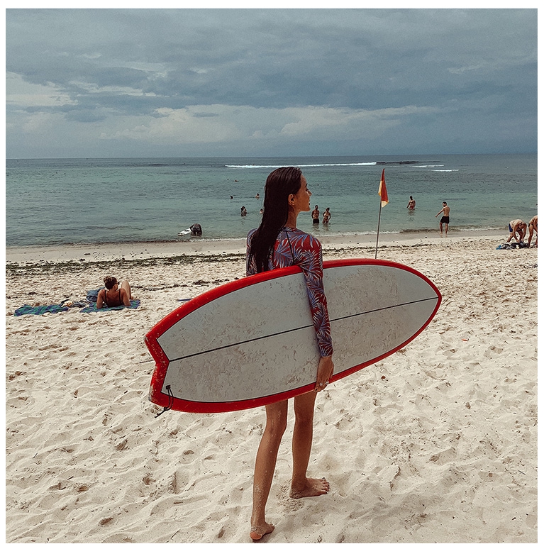 Bộ đồ bơi một mảnh thiết kế tay dài chống nắng gợi cảm thời trang cho nữ | BigBuy360 - bigbuy360.vn