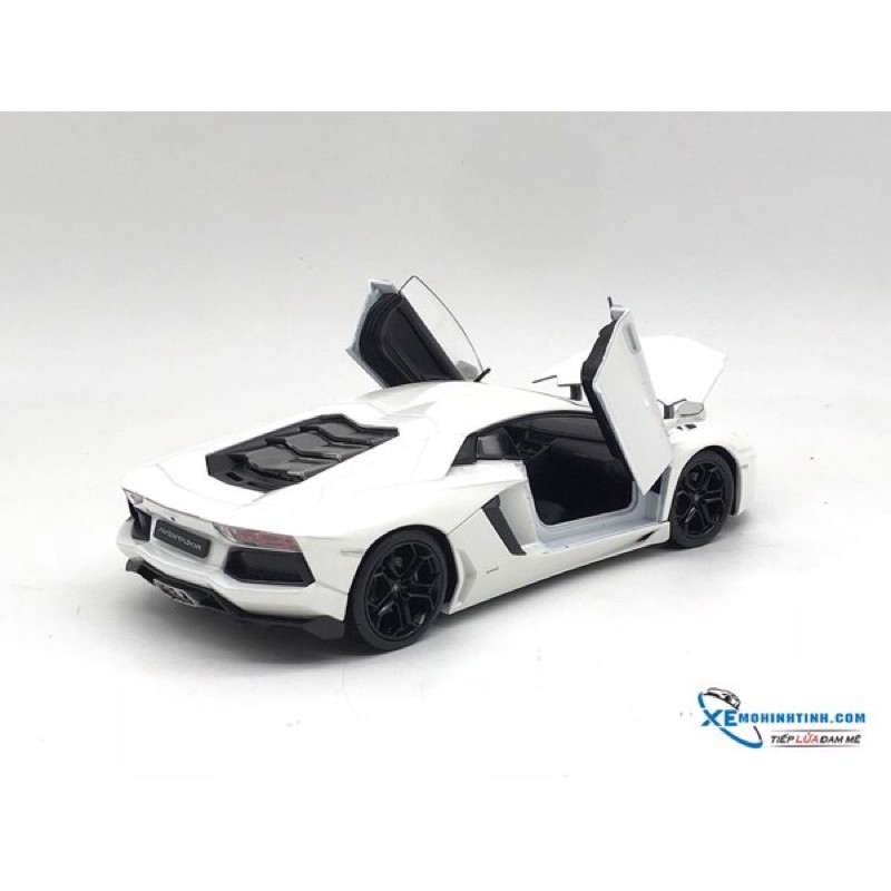 Xe Mô Hình Lamborghini Aventador Lp700-4 1:24 Welly ( Trắng )