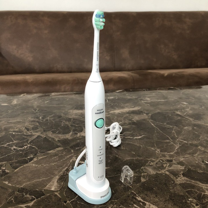 Bàn chải đánh răng điện Philips Sonicare: Mã HX6730/02