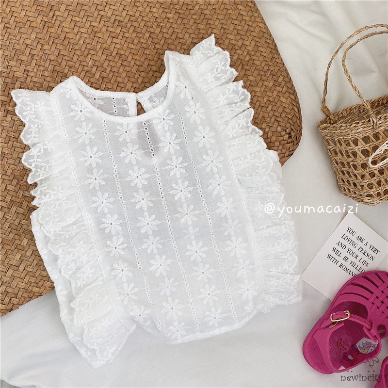 Set Áo Sát Nách Cổ Tròn Phối Ren Hoa + Quần Ngắn Cho Bé Gái