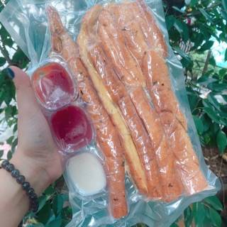 1 gói bánh mì ớt Sg_Loại 1 siêu giòn ngon.