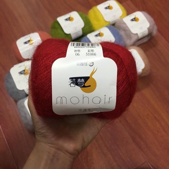 Len Mohair Nam phi màu đỏ tươi