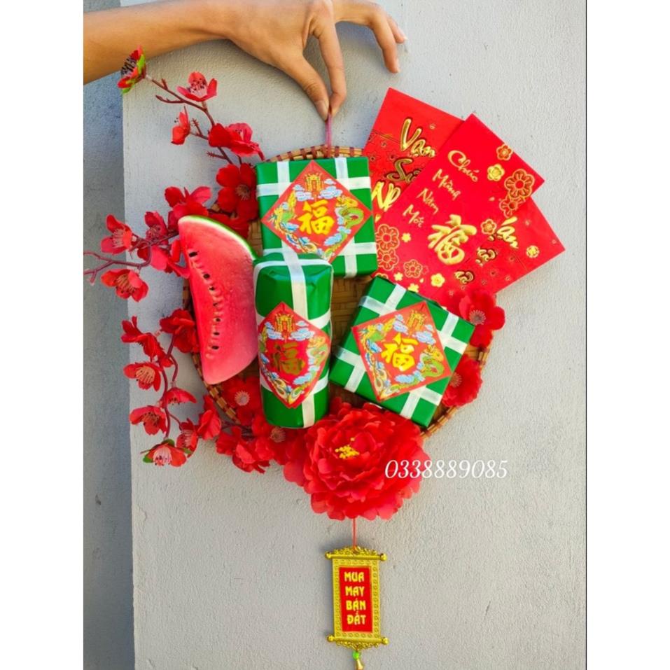 Mẹt tre bánh chưng, bánh tét dưa hấu hoa đào đỏ trang trí tết, sẵn hàng ạ