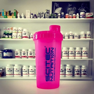 BÌNH LẮC THỂ THAO SCITEC SHAKER 700ML
