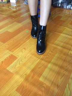 Boot cổ cao(250k sale còn 155k)