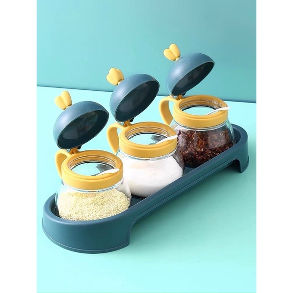 Set 3 hũ gia vị cao cấp làm từ nhựa PP nguyên sinh 100% kèm khay đựng