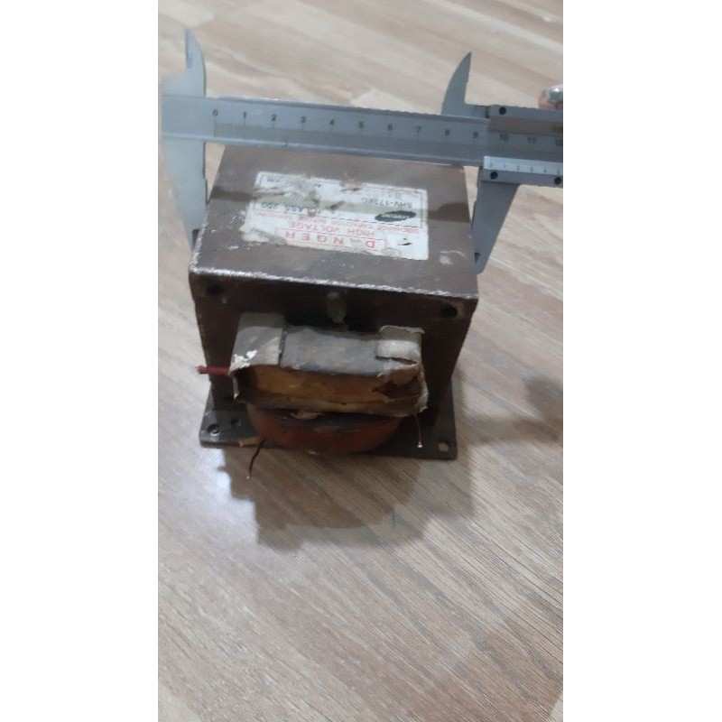 Biến áp lò vi sóng 900E  Samsung chế đồ