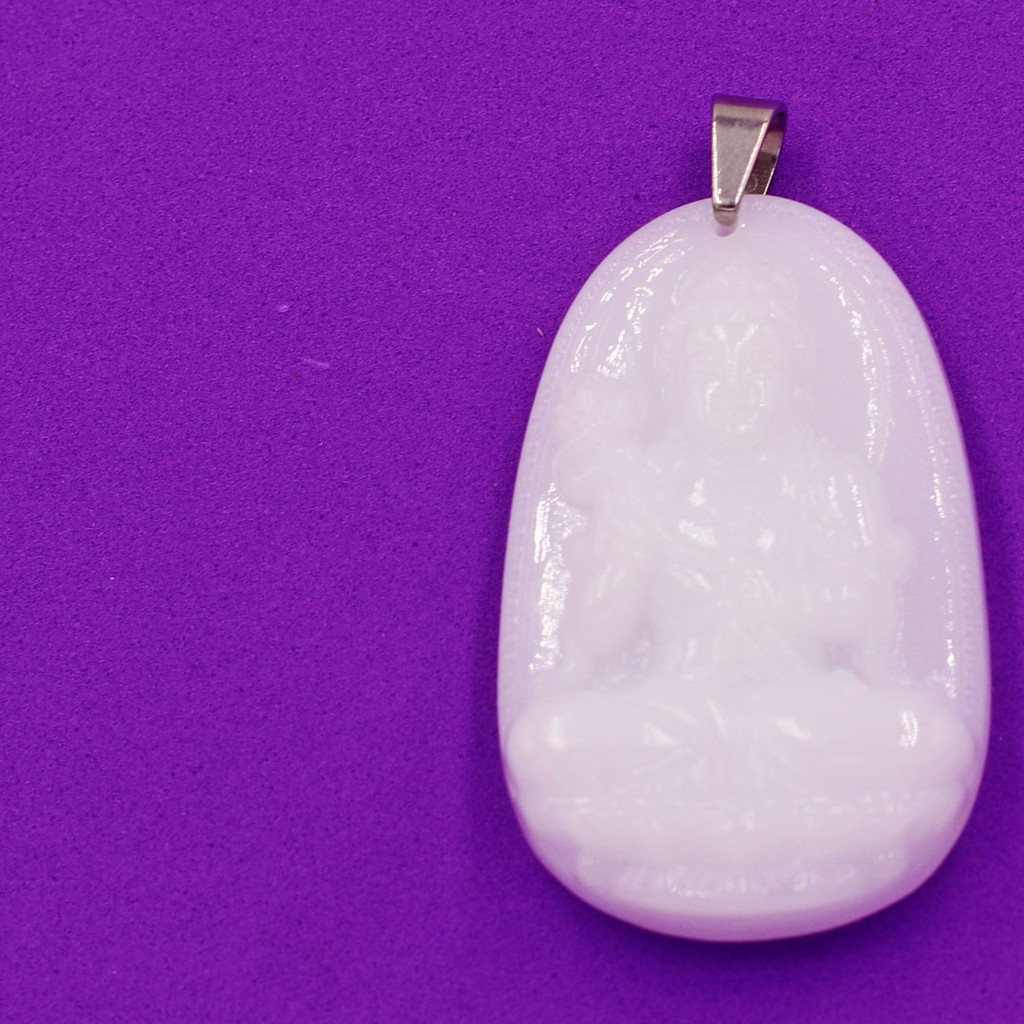 Mặt Phật Đại Thế Chí Bồ Tát đá tự nhiên trắng 3.6cm - Phật bản mệnh tuổi Ngọ - Mặt size nhỏ - Tặng kèm móc inox