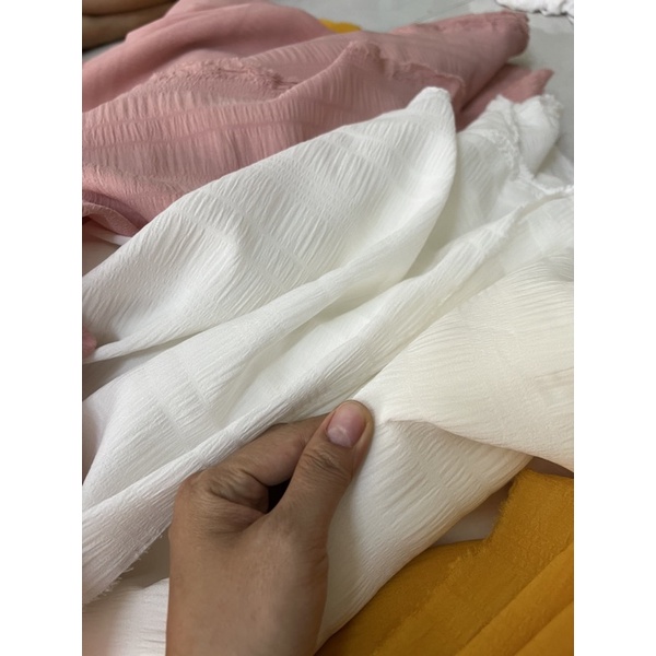VẢI ĐŨI NHÚNG CO GIÃN LÊN ĐẦM THỜI TRANG