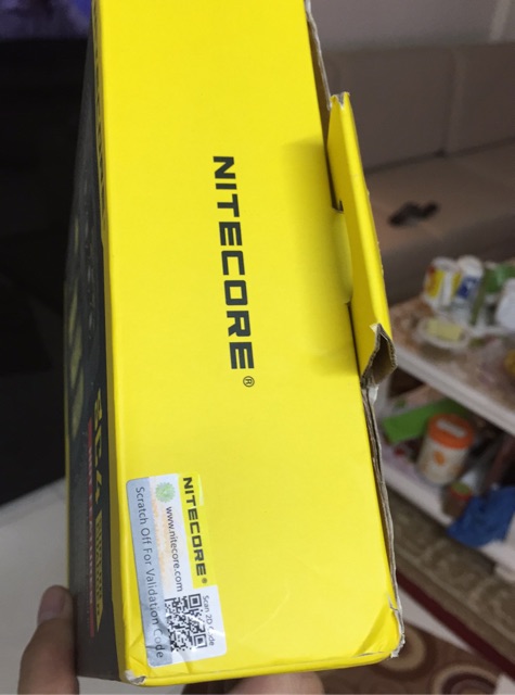 Sạc pin li ion/IMR/ LifePO4/ NiMh battery Nitecore SC4 2017