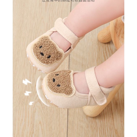 Giày tập đi đế cao su chống trơn trượt họa tiết gấu siêu xinh cho bé gái 0 - 12 tháng
