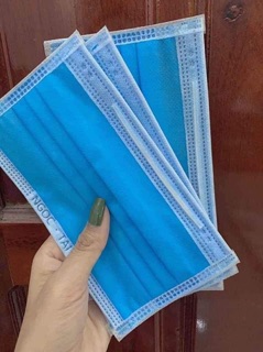 Khau trang y te 4 lop ( 1 hộp 50 cái)