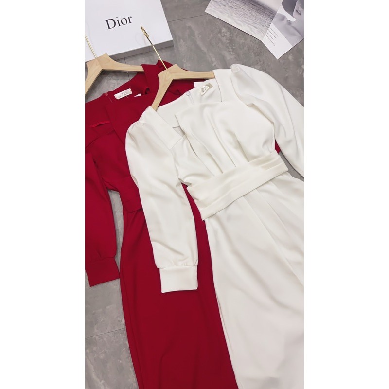 VNU66 - VÁY ĐỎ CỔ VUÔNG XẾP HỞ NGỰC DÀI TAY | BigBuy360 - bigbuy360.vn