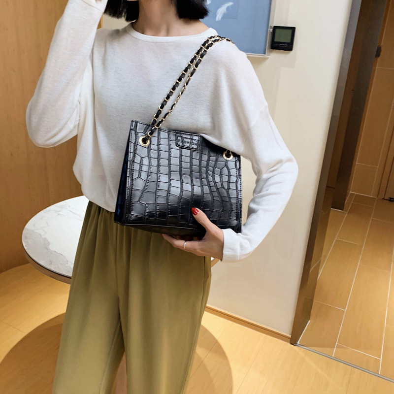 Túi Đeo Vai IELGY Họa Tiết Hình Thoi Dễ Phối Đồ Cho Nữ