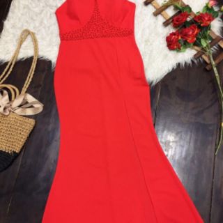 Đầm dạ hội cổ yếm xẻ đùi