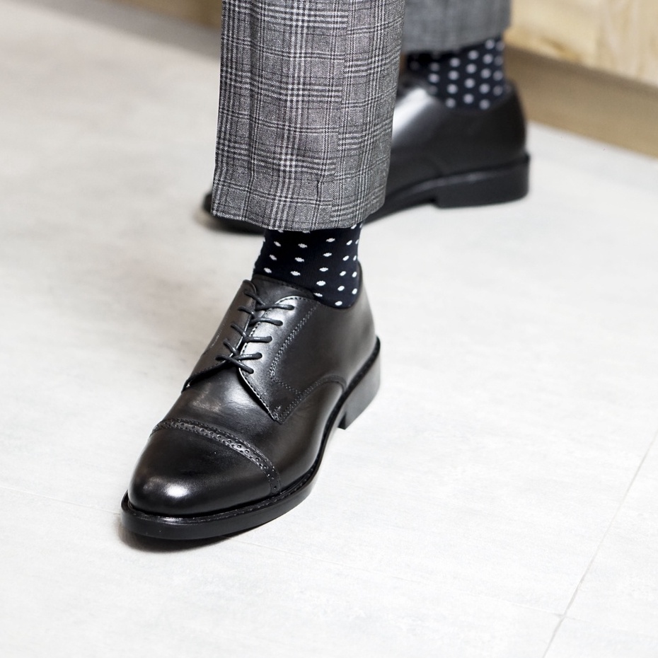 Giày da nam công sở đục lỗ sang trọng mũi tròn có 2 màu nâu và đen da bò thật