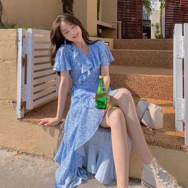 Đầm xanh chấm bi xẻ vạt, váy chấm bi xanh xẻ vạt, váy hoa nhí xẻ vạt