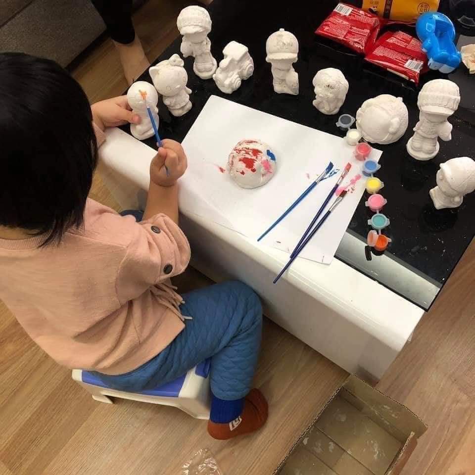 Bộ Tô Tượng Thạch Cao 10 Hình Tặng Kèm Khay Màu Và Bút Vẽ