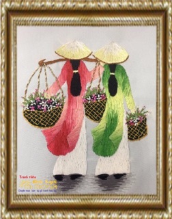 Tranh thêu cheo tường