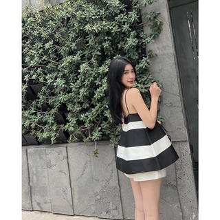 Áo 2s tafta đen trắng