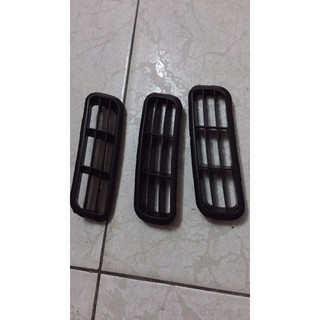 Lỗ gió cản trước xe chery qq3