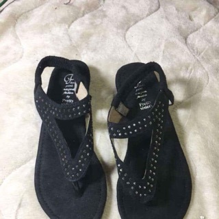 Dép xỏ ngón