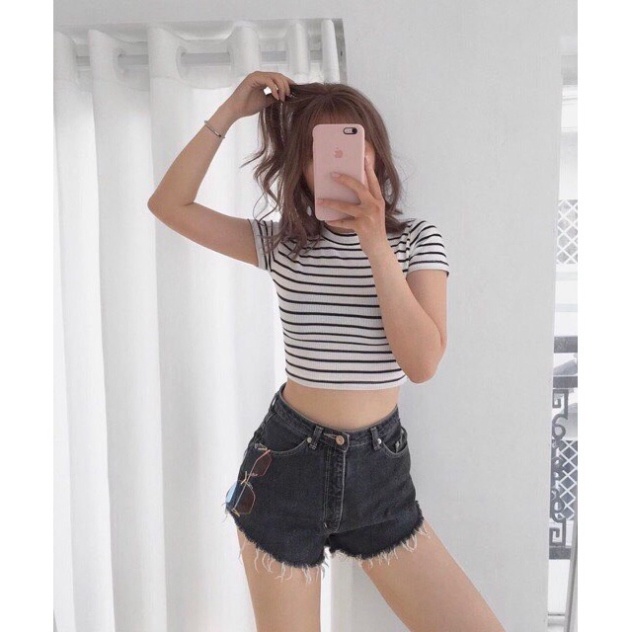 Áo Croptop Sọc Trắng Đen Lỡ Tay Ôm Eo Cực Xinh xắn Cho Nàng |  Áo Croptop Sọc Trắng Đen CT38| TOVOSTORE