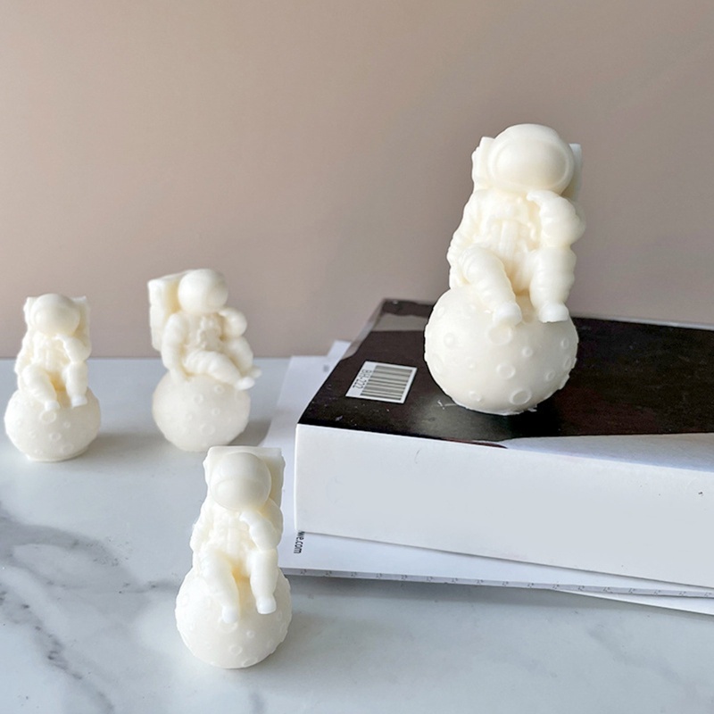 Khuôn Silicone Làm Nến Hình Phi Hành Gia