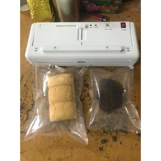 Máy thổi khí và dán túi bánh mỳ