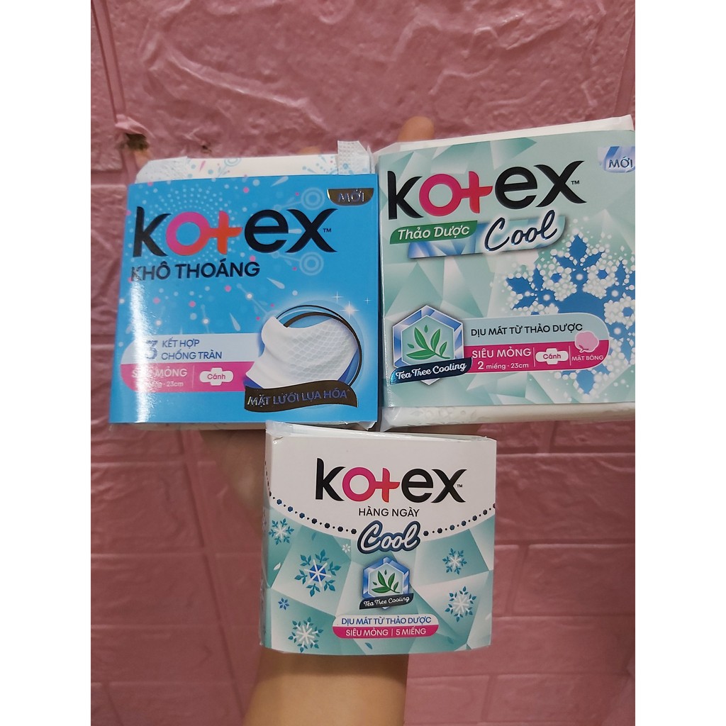 Bộ 9 miếng băng vệ sinh Kotex